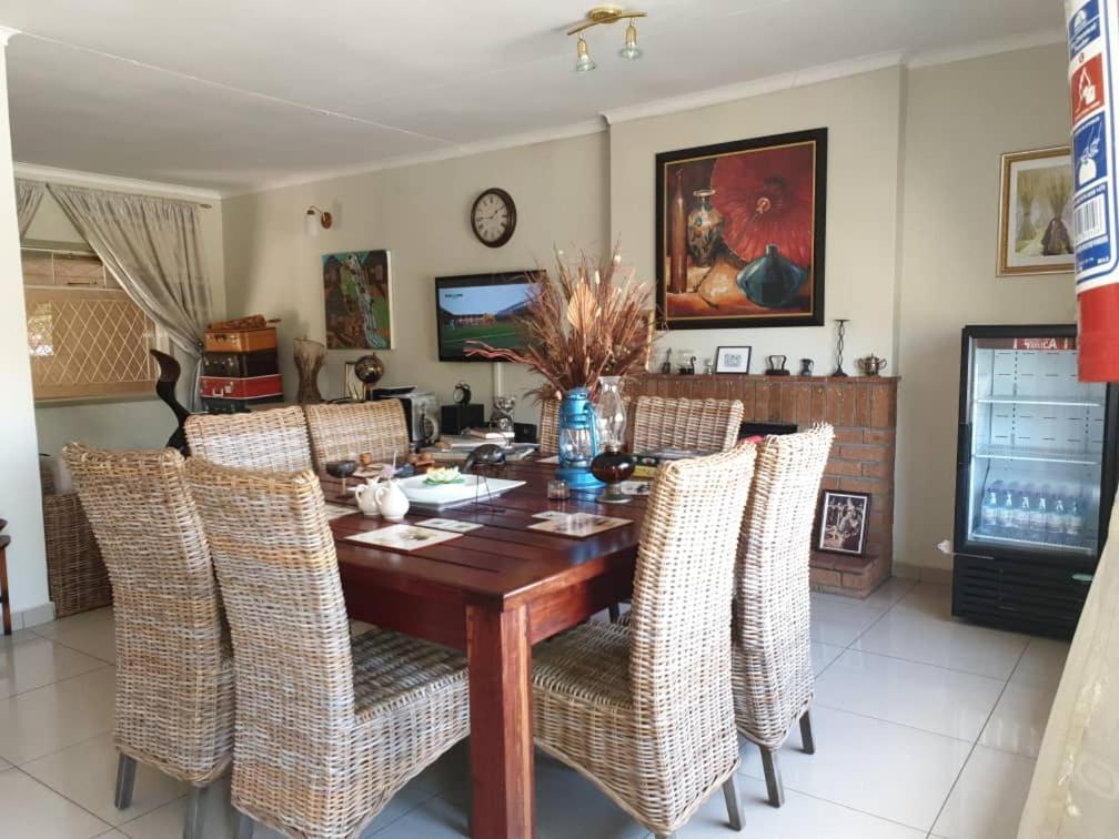 A New Earth Guest Lodge Francistown Exterior foto